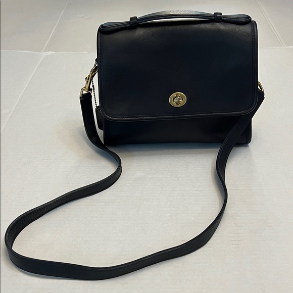 COACH VINTAGE COURT BAG CROSSBODY SATCHEL NAVY BLUE LEATHER 1229 MADE IN US - Picture 3 of 16